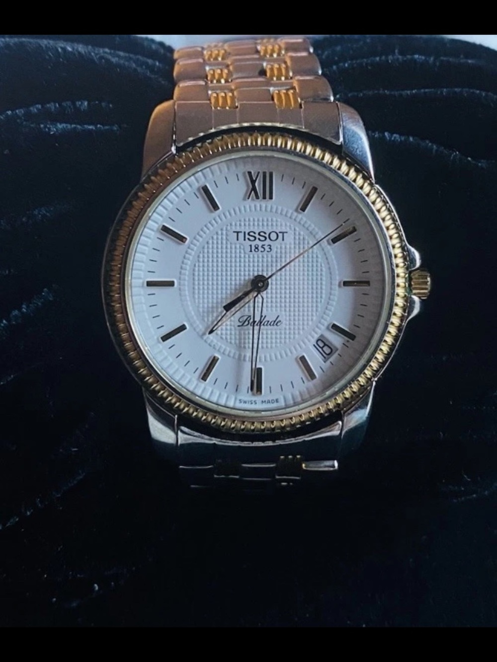 Vintage Tissot Ballade Swiss Watch 2000 Men’s Model Number 377 NEW BATTERY